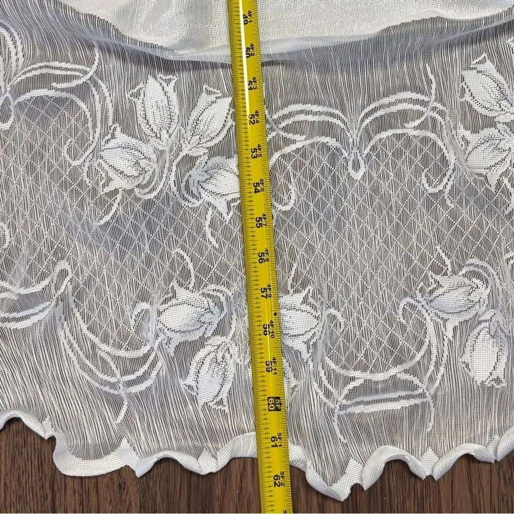 Vintage Ivory White Oval Tablecloth Solid Central Panel With Tiered Lace Border